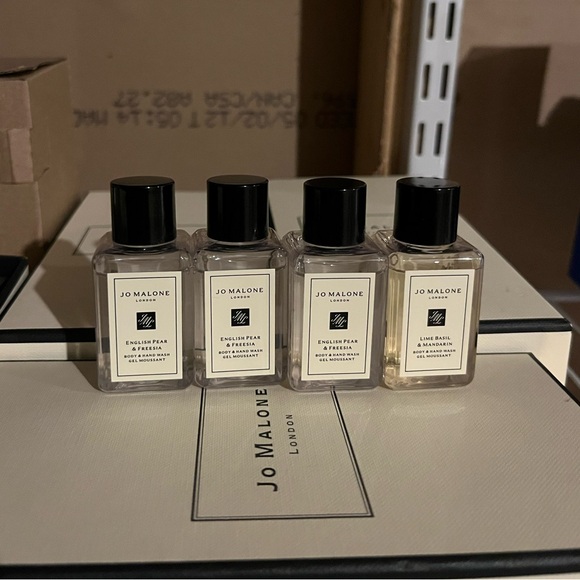 Jo Malone lime basil & mandarin/english pear&freesia body & hand wash 15ml New - Picture 2 of 5